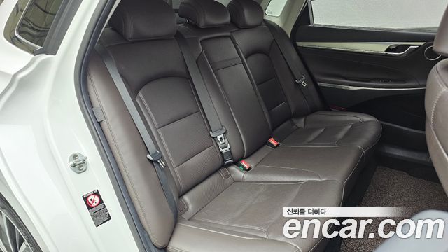 Hyundai Grandeur 2.5 — photo 1 of 20