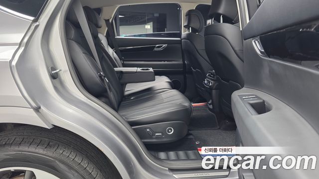 Genesis GV80 2.5T Gasoline AWD — photo 1 of 36