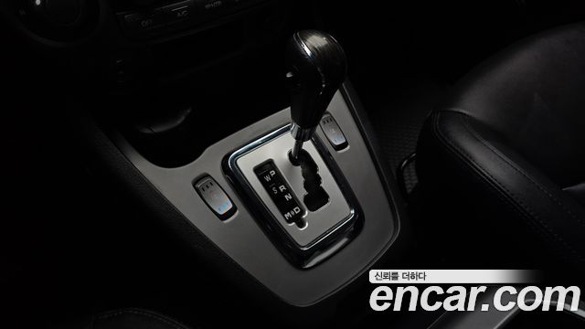 KG_Mobility_Ssangyong KORANDO 4WD TX 9-seater — photo 1 of 30