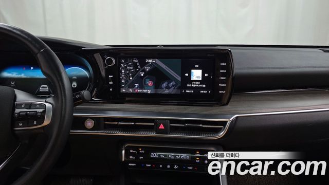 Kia K5 2.0 — photo 1 of 20