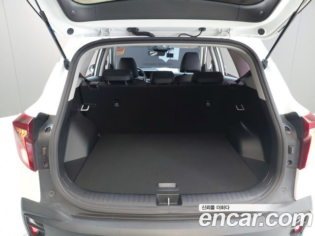 Kia Seltos Gasoline 2.0 2WD — photo 1 of 30