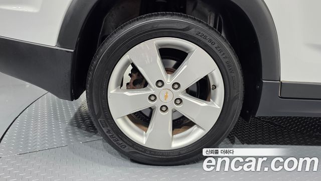 ChevroletGMDaewoo Orlando 2.0 Diesel LT — photo 1 of 30