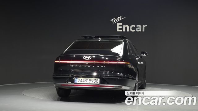 Hyundai Grandeur 2,5 Gasoline 2WD — photo 1 of 20