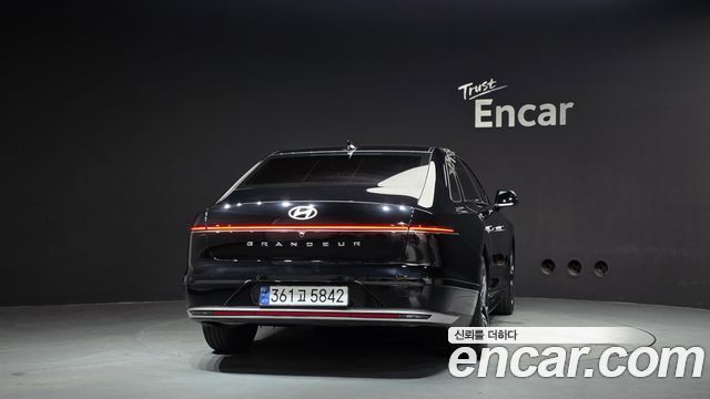 Hyundai Grandeur 2,5 Gasoline 2WD — photo 1 of 39