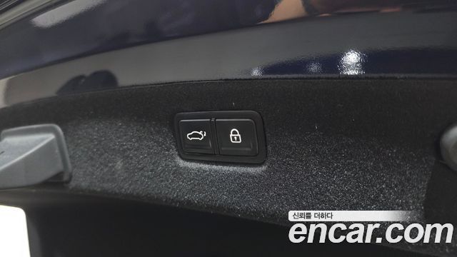 Kia K9 3.8 GDI AWD — photo 1 of 20