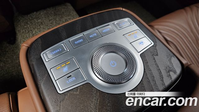 Genesis G80 Gasoline 2.5 Turbo AWD — photo 1 of 20