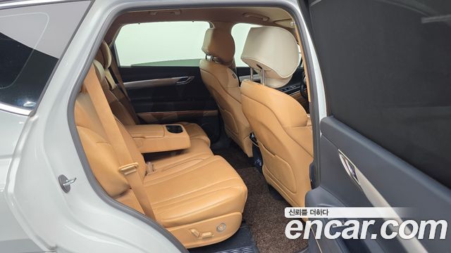 Genesis GV80 2.5T Gasoline AWD — photo 1 of 20