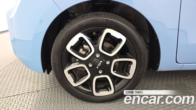 Kia RAY Signature — photo 1 of 30