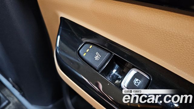 Kia Canival Diesel 9-Seater Noblesse — photo 1 of 37