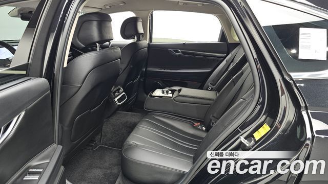 Genesis G80 Gasoline 2.5 Turbo AWD — photo 1 of 20