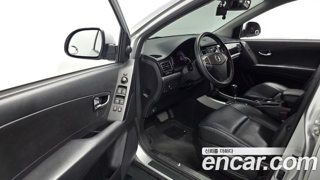 KG_Mobility_Ssangyong KORANDO Clubby 2WD — photo 1 of 29