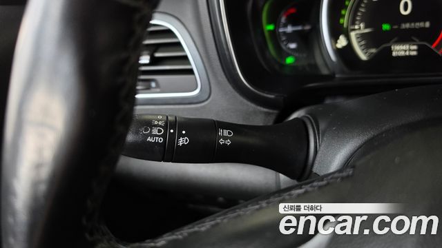 Renault-KoreaSamsung QM6 Diesel 2WD RE Signature — photo 1 of 31