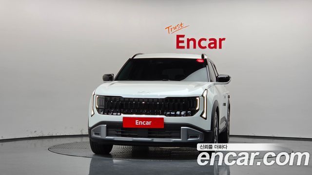 Kia Seltos Gasoline 1.6T 2WD — photo 1 of 35