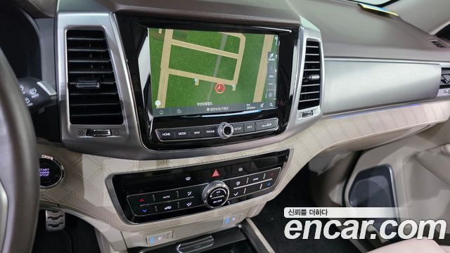 KG_Mobility_Ssangyong Rexton Diesel 2.2 4WD — photo 1 of 34