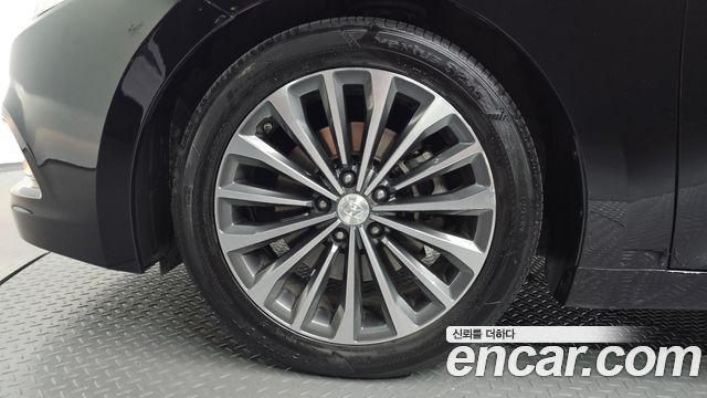 Hyundai Grandeur HG300 Exclusive — photo 1 of 30