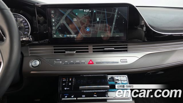 Hyundai Grandeur 2.5 — photo 1 of 30
