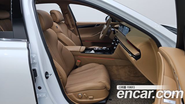 Genesis G80 Gasoline 2.5 Turbo 2WD — photo 1 of 37