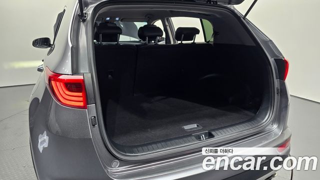 Kia Sportage Diesel 2WD Noblesse — photo 1 of 30