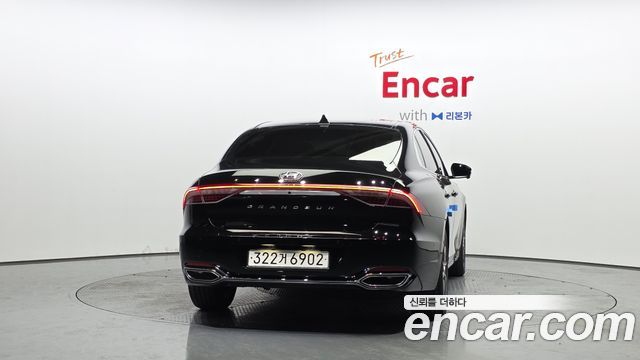 Hyundai Grandeur 3.3 — photo 1 of 31