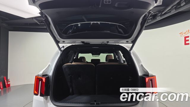 Kia Sorento HEV 1.6 2WD — photo 1 of 20