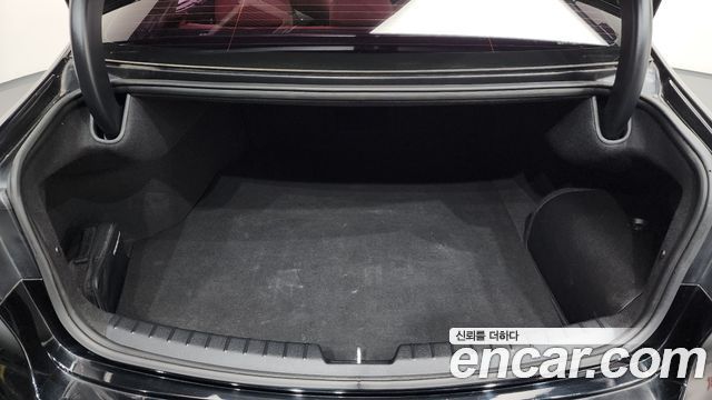 Kia K7 Signature — photo 1 of 37