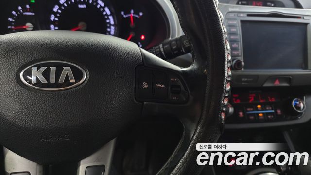 Kia Sportage Diesel 2WD Prestige — photo 1 of 34
