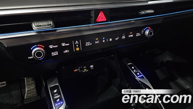 Kia Sorento Gasoline 2.5T 2WD — photo 1 of 35