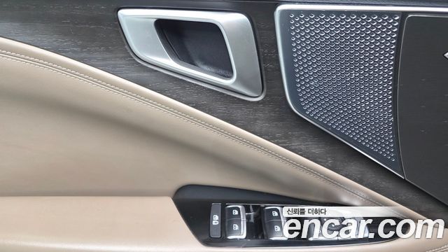 2022 Kia K8 2.5 Gasoline 2WD, photograph 5