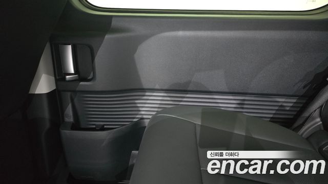 Hyundai Staria Tourer 11-Seater — photo 1 of 30