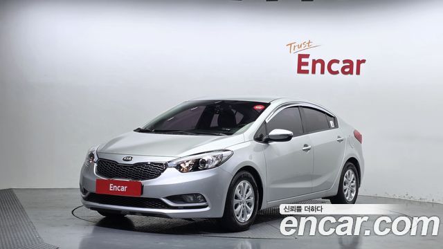 Kia K3 Deluxe — photo 1 of 31