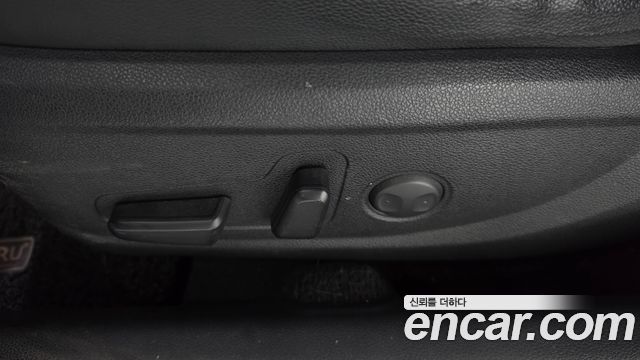 Kia K5 2.0 MX — photo 1 of 31