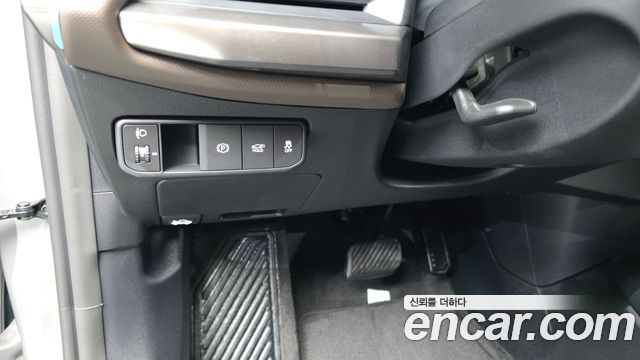 Kia EV4 Long Range 2WD — photo 1 of 35