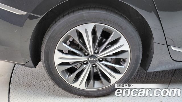 2022 Kia K8 Signature, photograph 4
