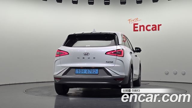 Hyundai Nexo Premium — photo 1 of 35