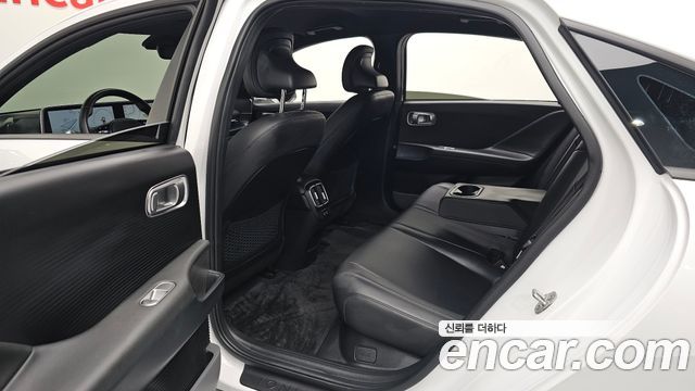 Hyundai Ioniq6 Long Range — photo 1 of 34