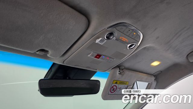 Hyundai Grandeur 3.3 — photo 1 of 20