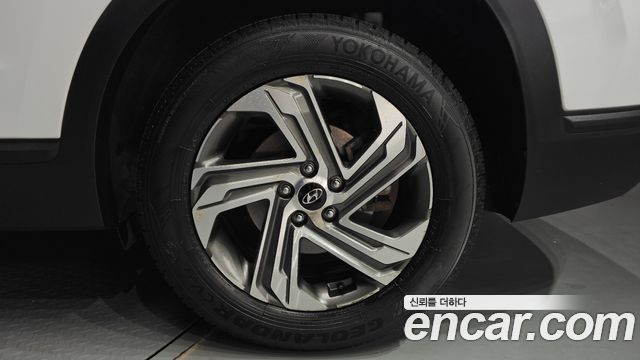 Hyundai Santafe Gasoline 2.5T 2WD — photo 1 of 34