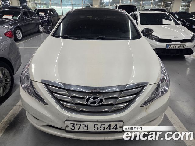 Hyundai Sonata F24 GDi — photo 1 of 9