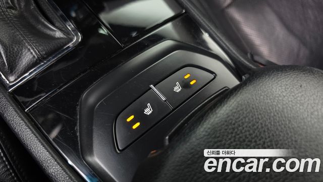 Kia K7 LPI VG270 Luxury — photo 1 of 20