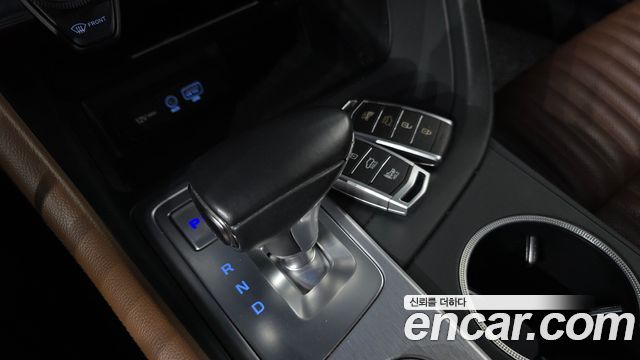 Genesis G70 2.0T — photo 1 of 32