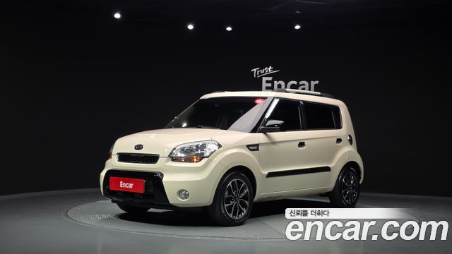 Kia Soul 1.6 4U — photo 1 of 32