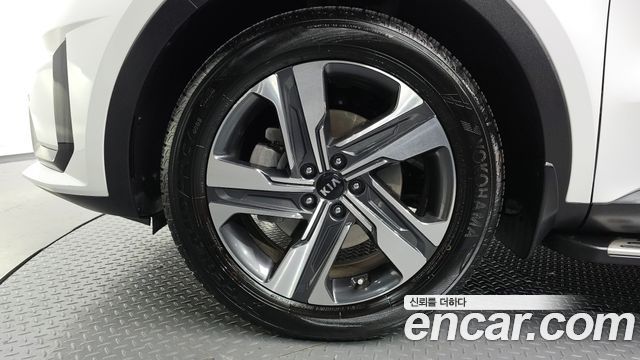 Kia Sorento HEV 1.6 2WD — photo 1 of 20