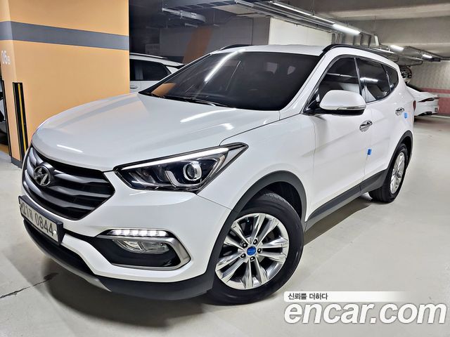 Hyundai Santafe Diesel 2.0 2WD — photo 1 of 18