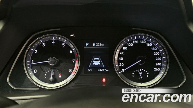 Hyundai Sonata 2.0 — photo 1 of 20