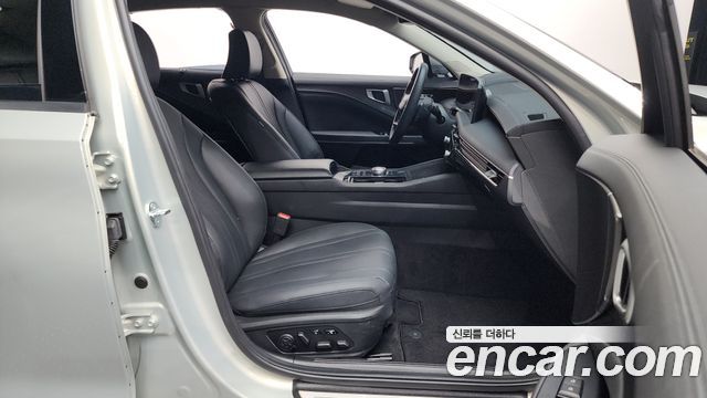 Kia K8 2.5 Gasoline 2WD — photo 1 of 20