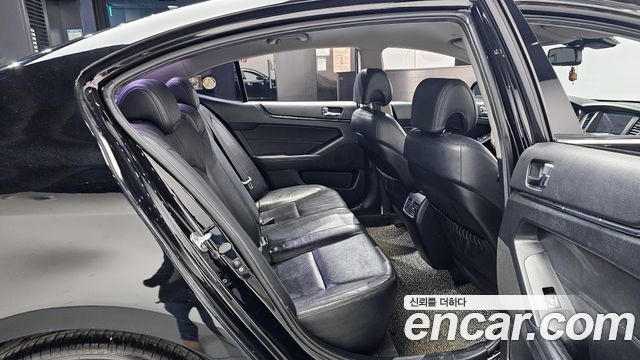 Kia K7 VG270 Deluxe — photo 1 of 20