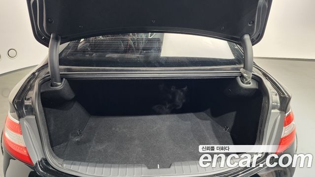 Hyundai Grandeur HG300 Premium — photo 1 of 20