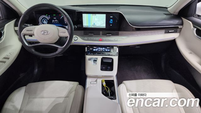 Hyundai Grandeur 2.5 — photo 1 of 20