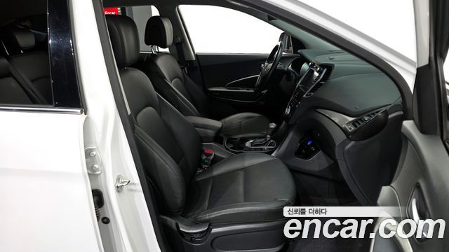 Hyundai Santafe Diesel 2.0 2WD — photo 1 of 20