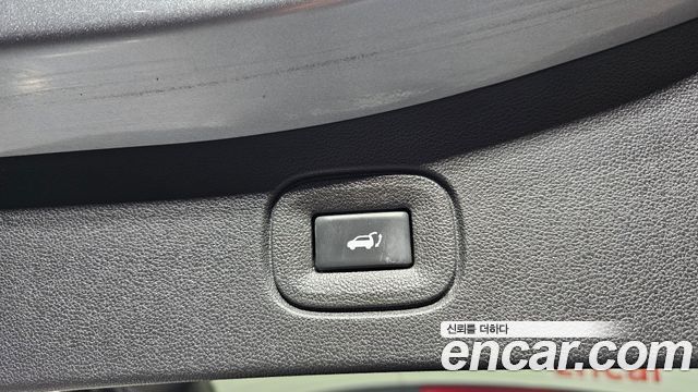 Renault-KoreaSamsung QM6 2.0 GDe LE 2WD — photo 1 of 20